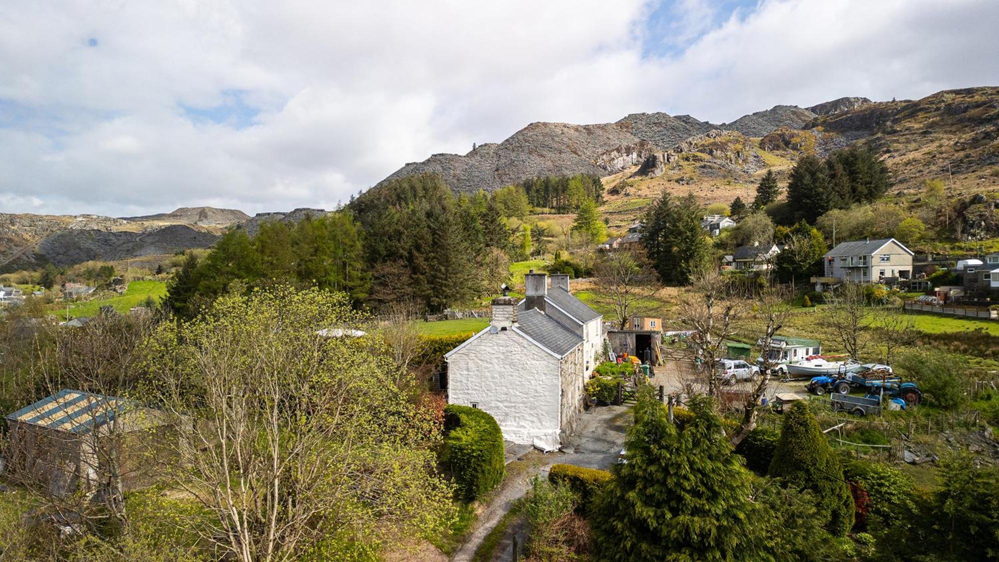 Pen-Y-Bryn Cottage 블레노페스티니오그 외부 사진
